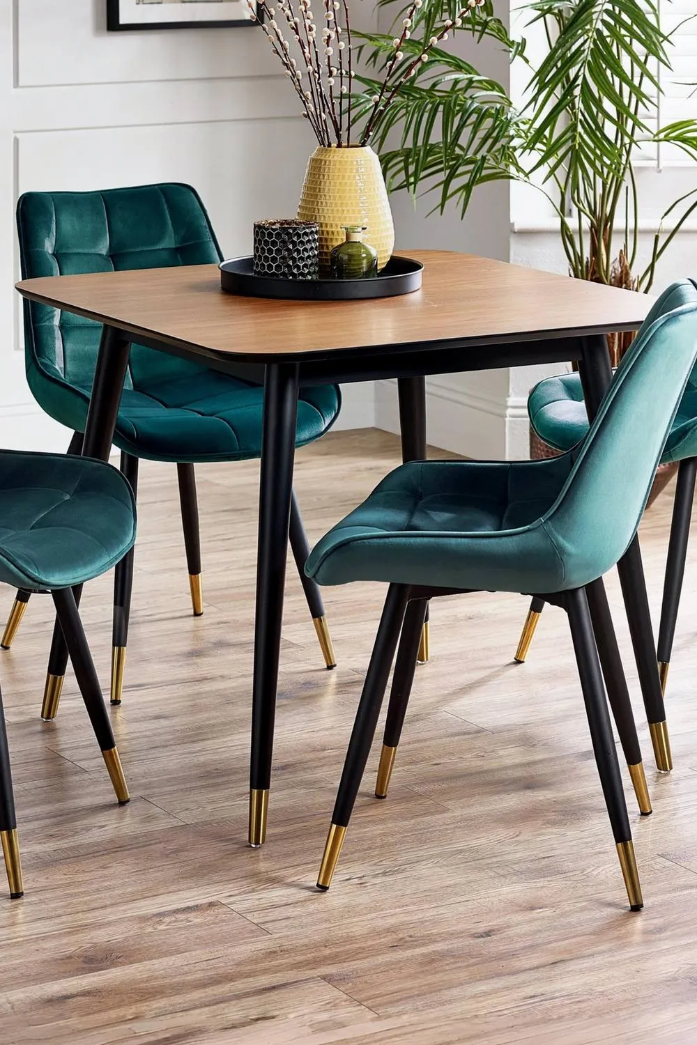 Julian Bowen Findlay Square 4 Seater Dining Table in Walnut