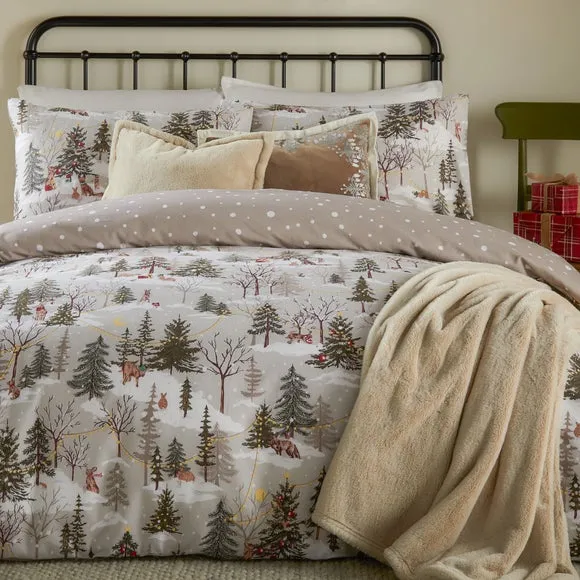 Furn. Forest Festivities 100% Cotton Duvet Cover and Pillowcase Set