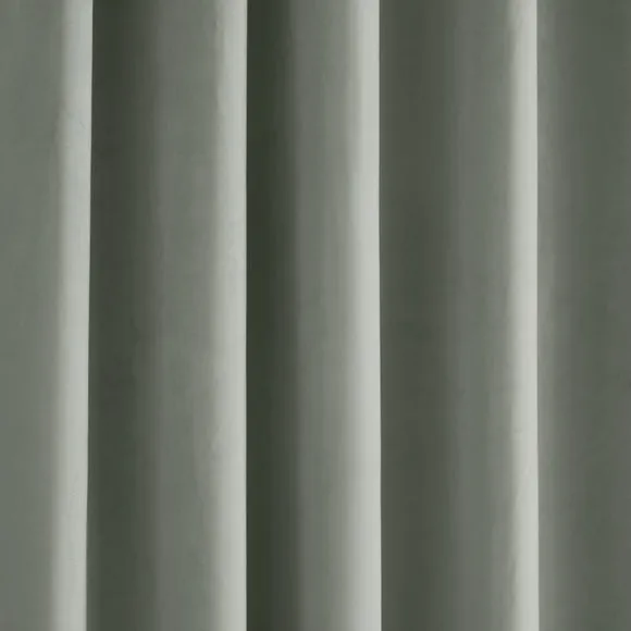 Luxe Velour Eyelet Curtains (Blackout Available) 3