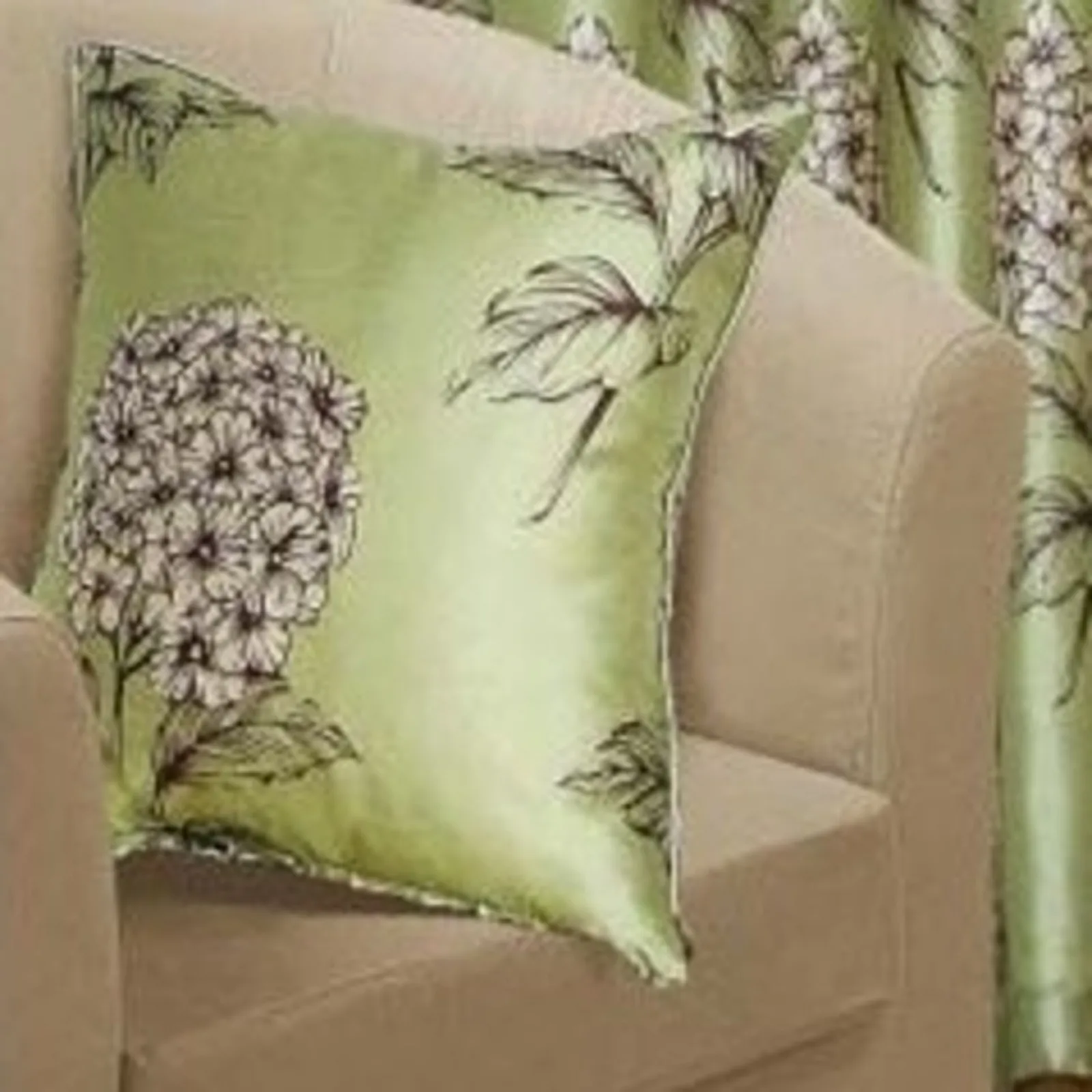 Rapport Home Helena Cushion Cover (45x45) cm) in Green 2