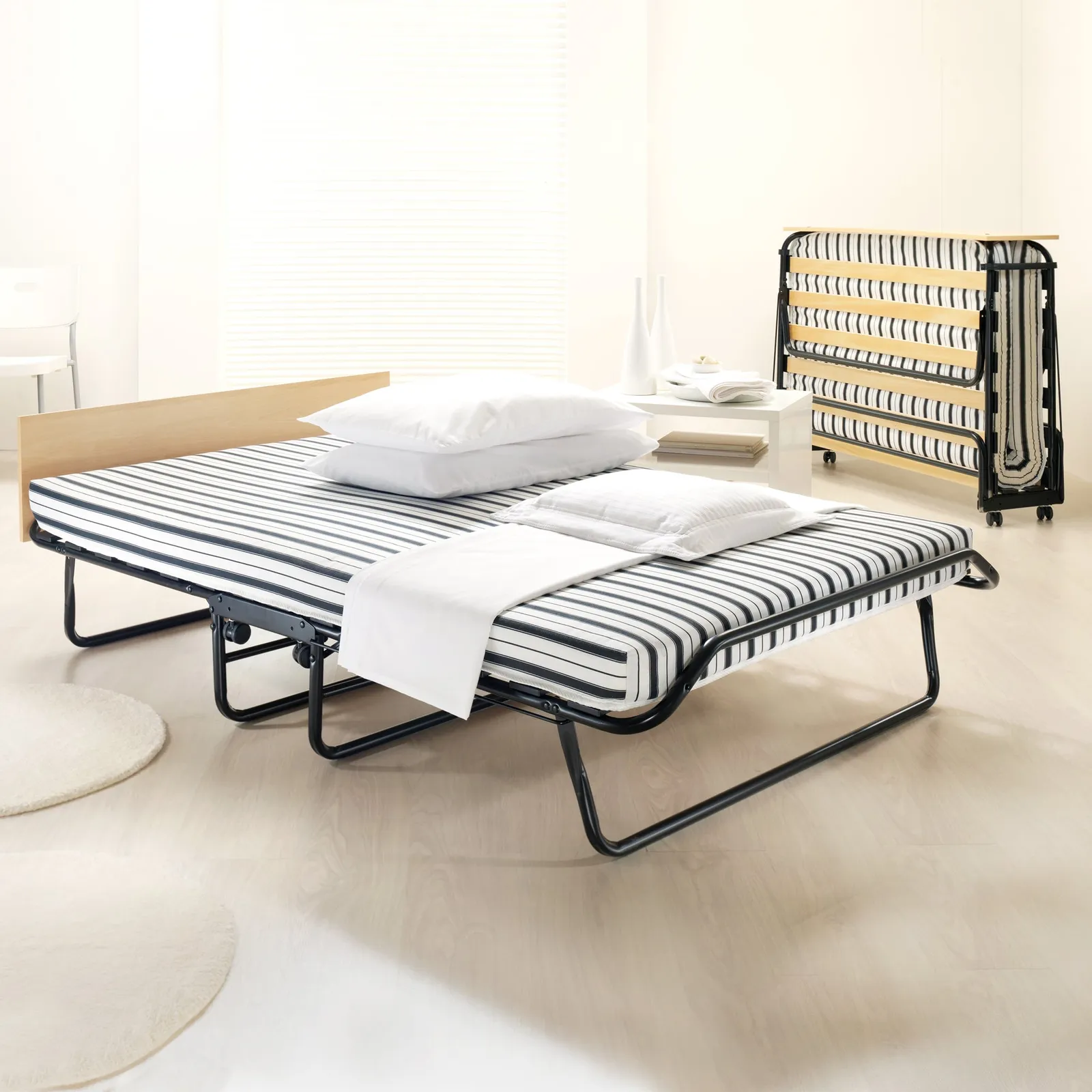 Jubilee Airflow Folding Bed Black