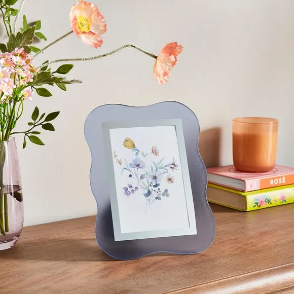 Wavy Glass Photo Frame 1