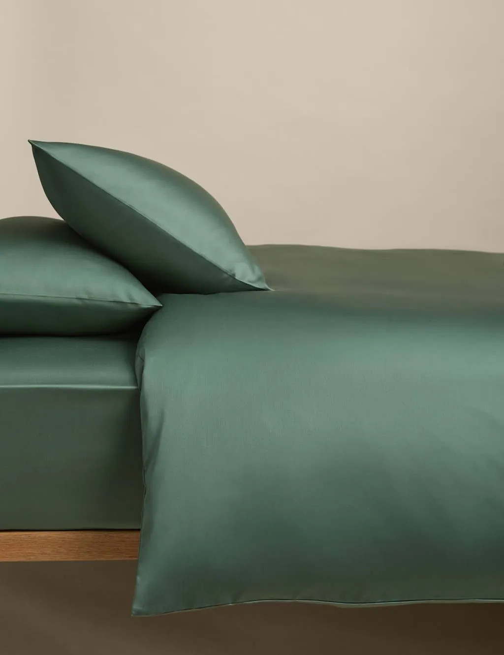 M&S Egyptian Cotton 400 Thread Count Silky Bedding Set Smokey Green