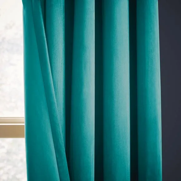 Luxe Velour Eyelet Curtains (Blackout Available) 4