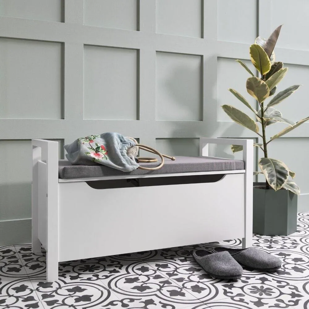 Nöa and Nani Olsen Storage Bench with Cushion in White