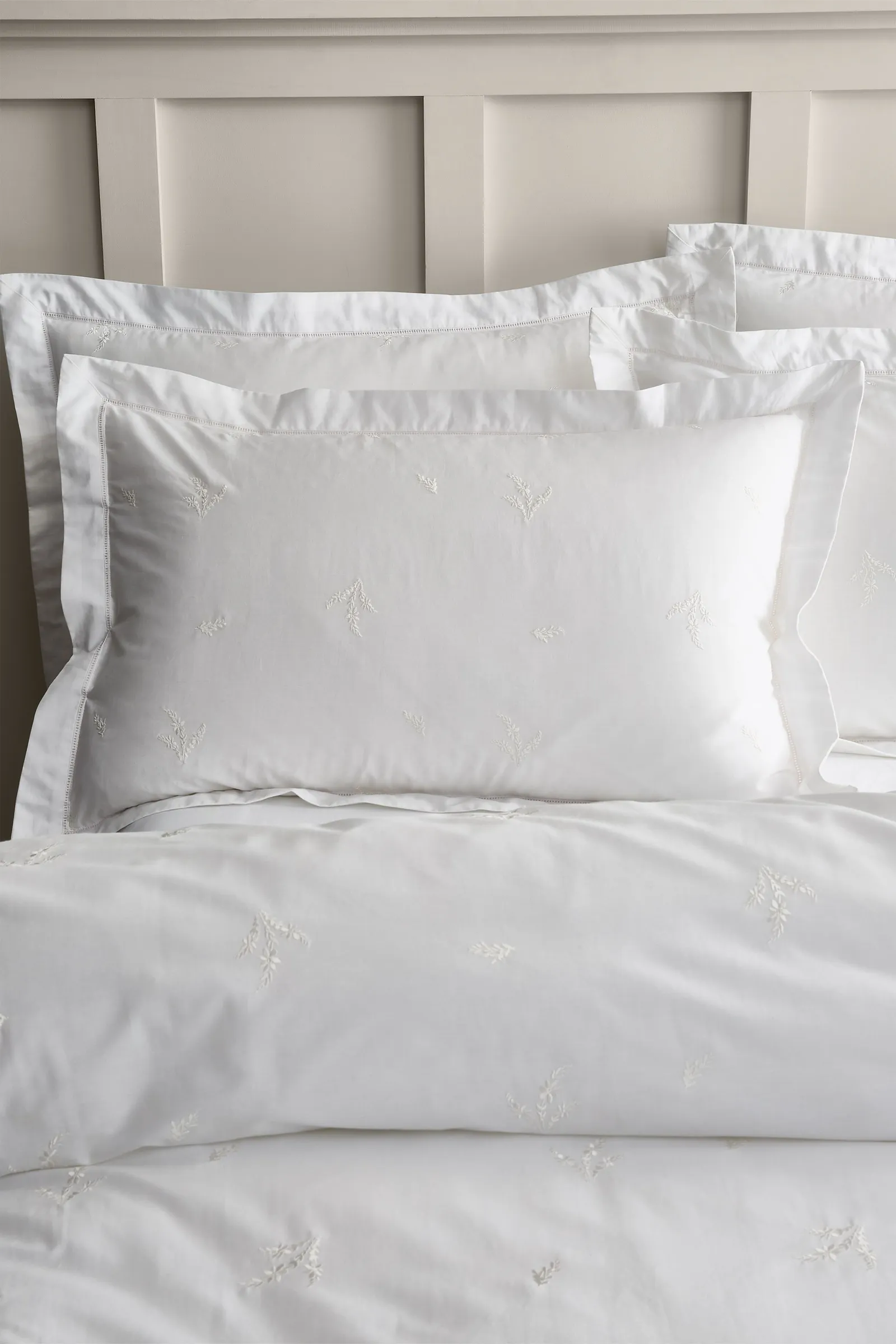 Bianca Lottie Floral Embroidery 180 Thread Count Cotton Duvet Cover Set in White 2