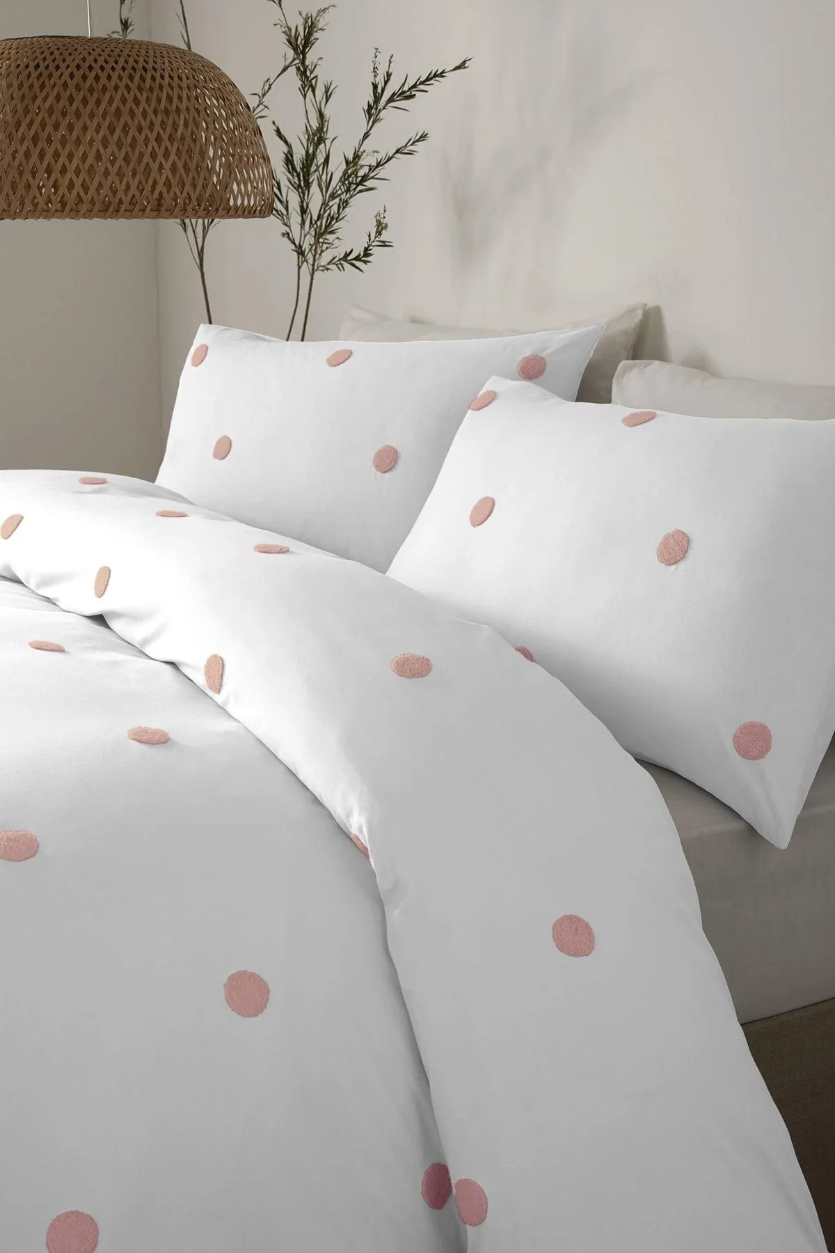 Appletree 'Dot Garden' 100% Cotton Embellished Duvet Cover Set in Pink 2
