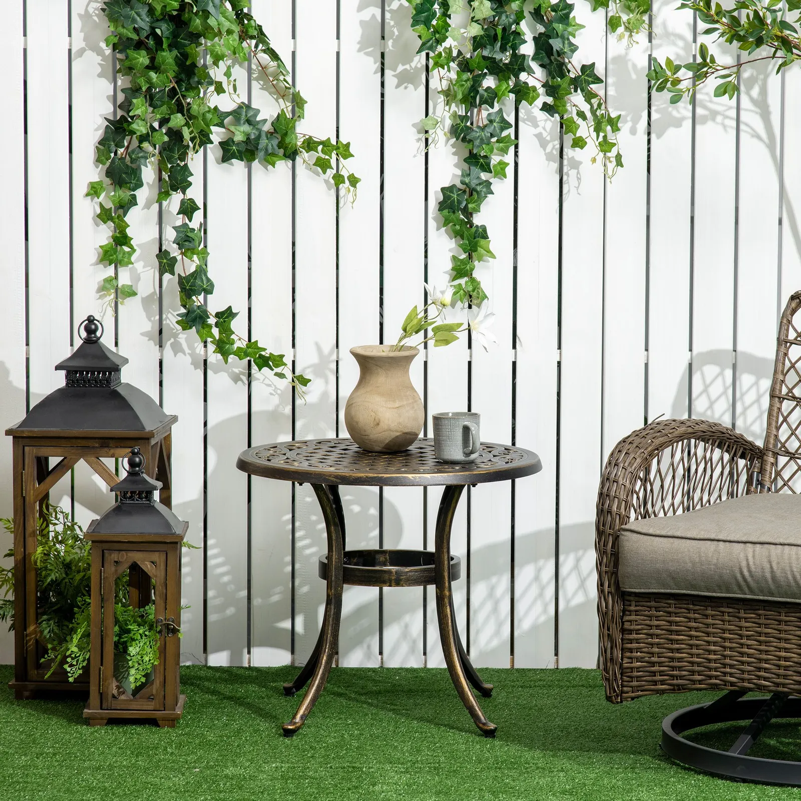 OUTSUNNY 60cm Round Hollow Top Design Side Table with Cast Aluminum Frame in Bronze