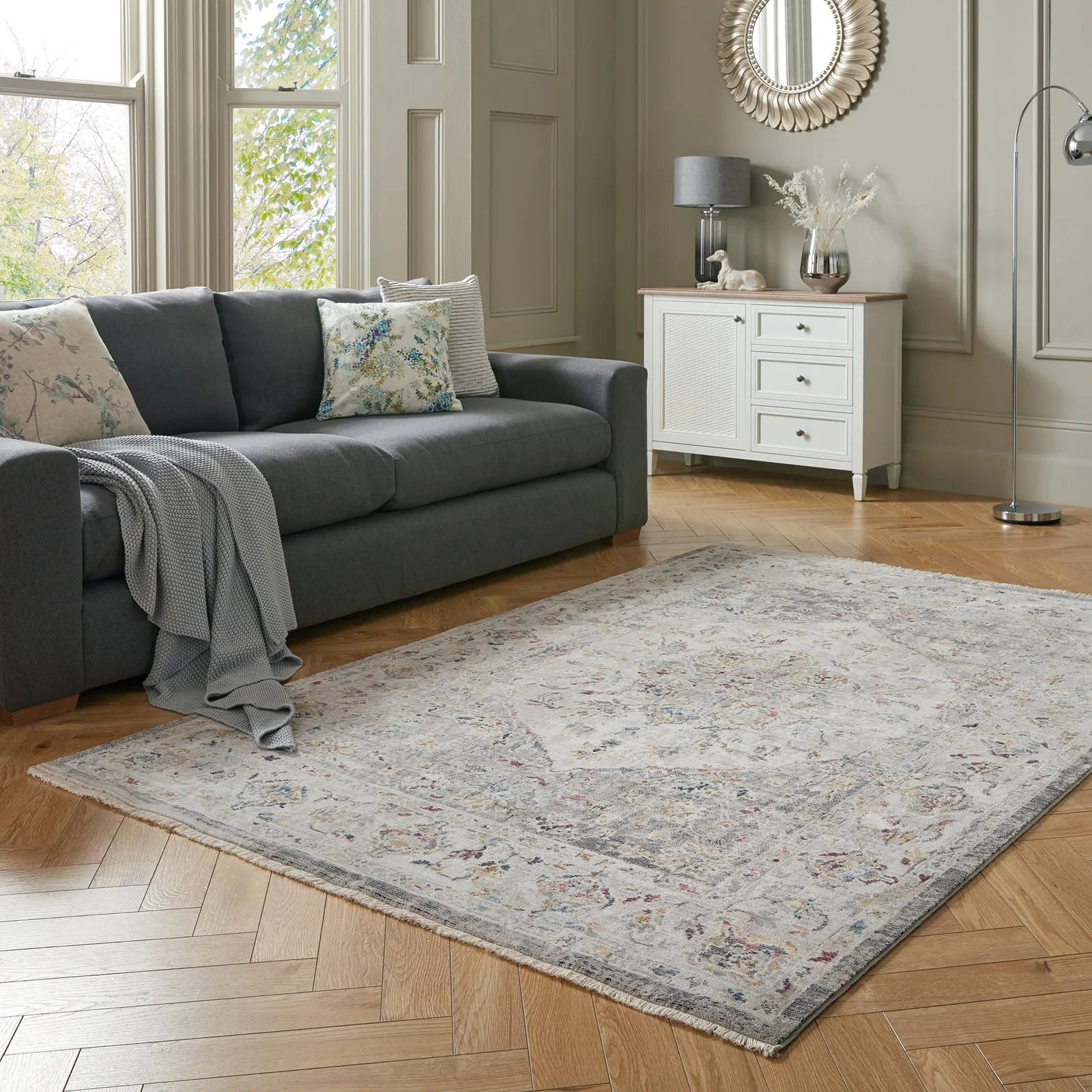 Soraya Traditional Rug Silver, Beige and Blue