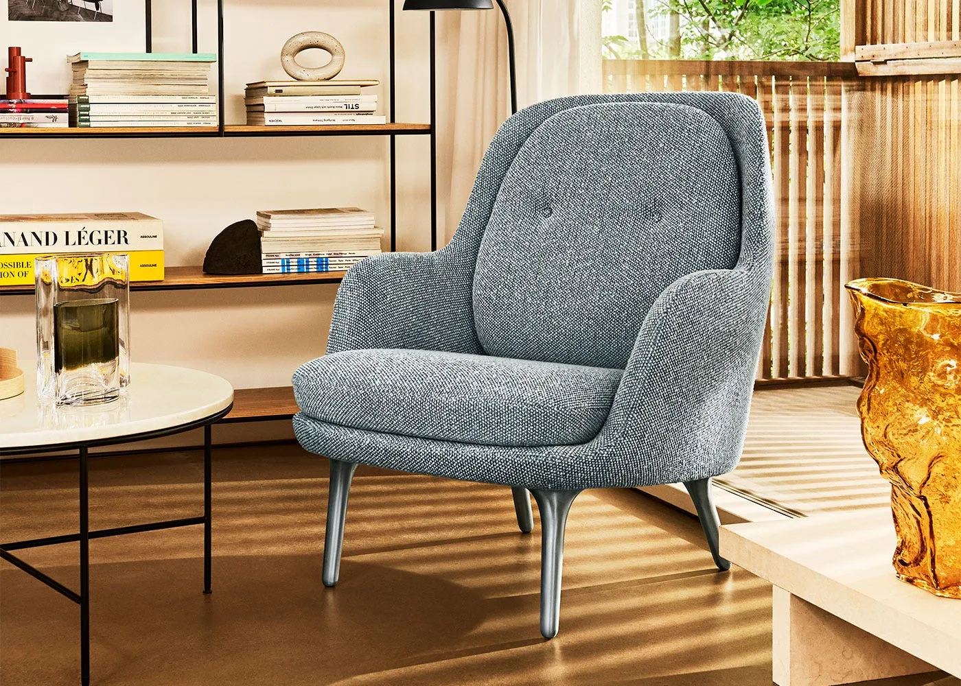 Fritz Hansen Fri Lounge Chair Beige Fabric Aluminium Legs 3
