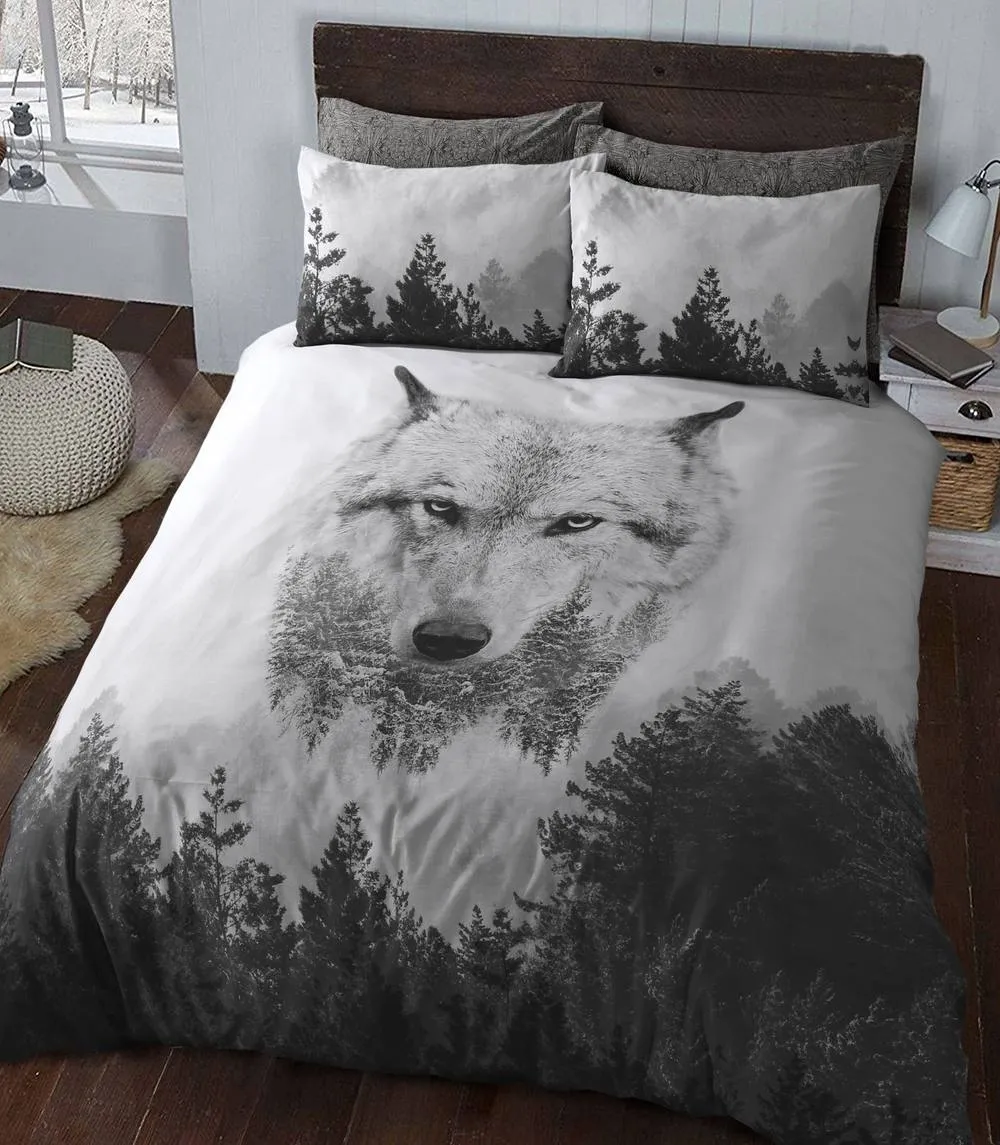 Smart Living Printed Reversible Polycotton Wolf Duvet Cover With Pillowcases in Grey
