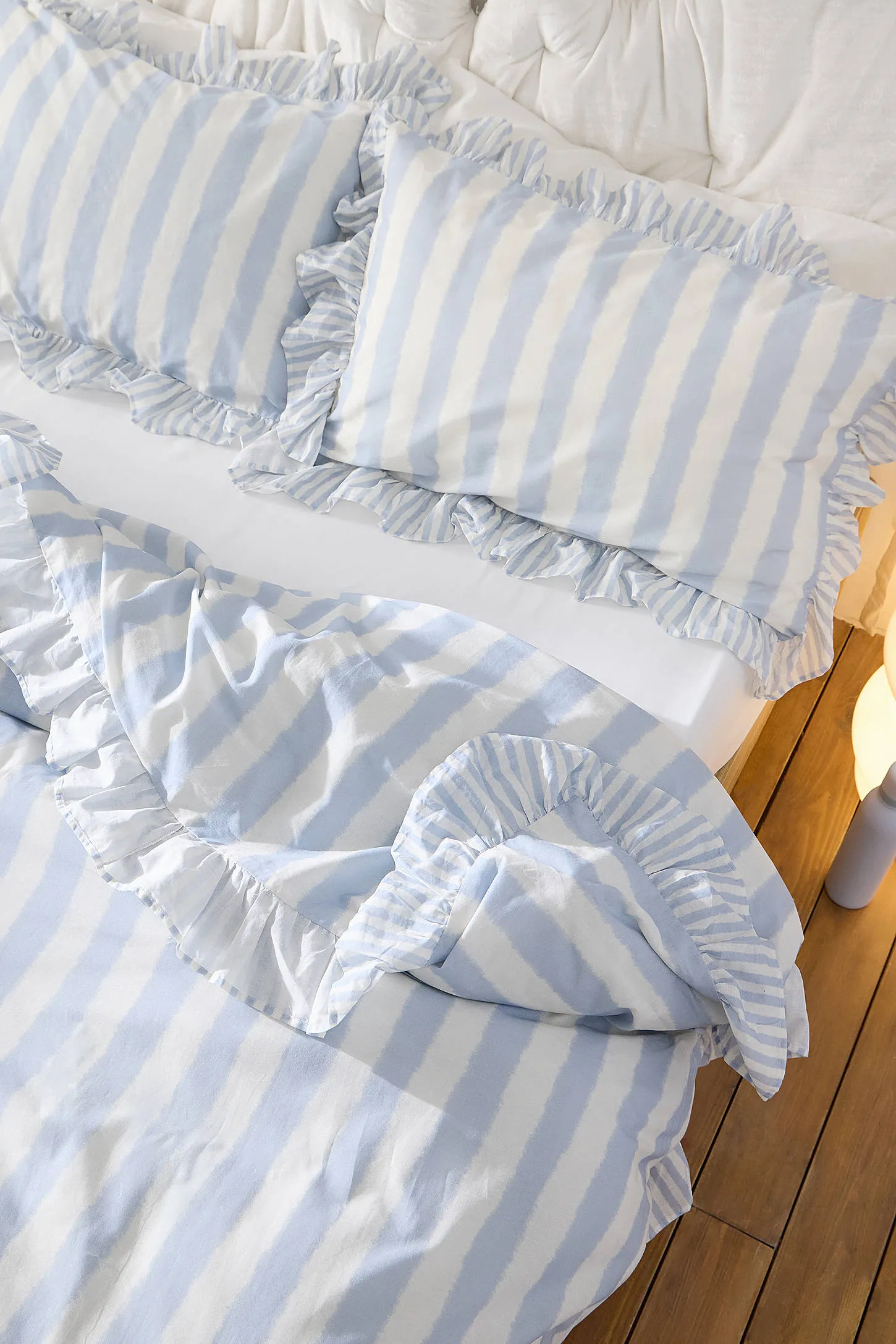 Stripe Ruffle Duvet Set 3
