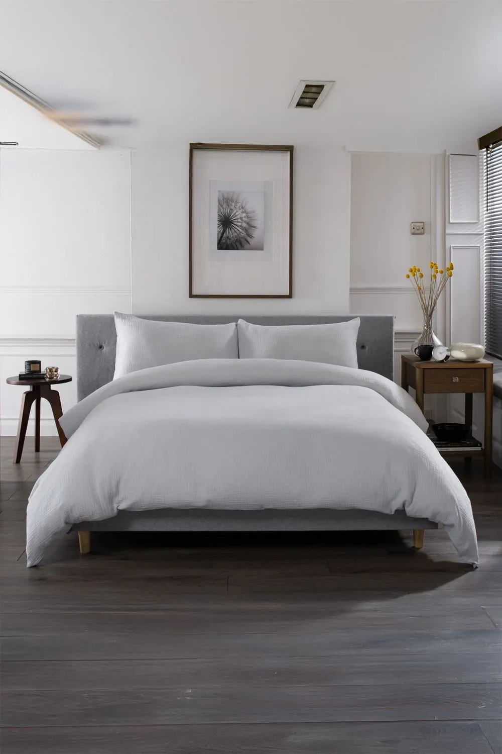 The Lyndon Company St Quentin 100% Cotton Reversible Duvet Bedlinen | Deyongs 1846 in Grey