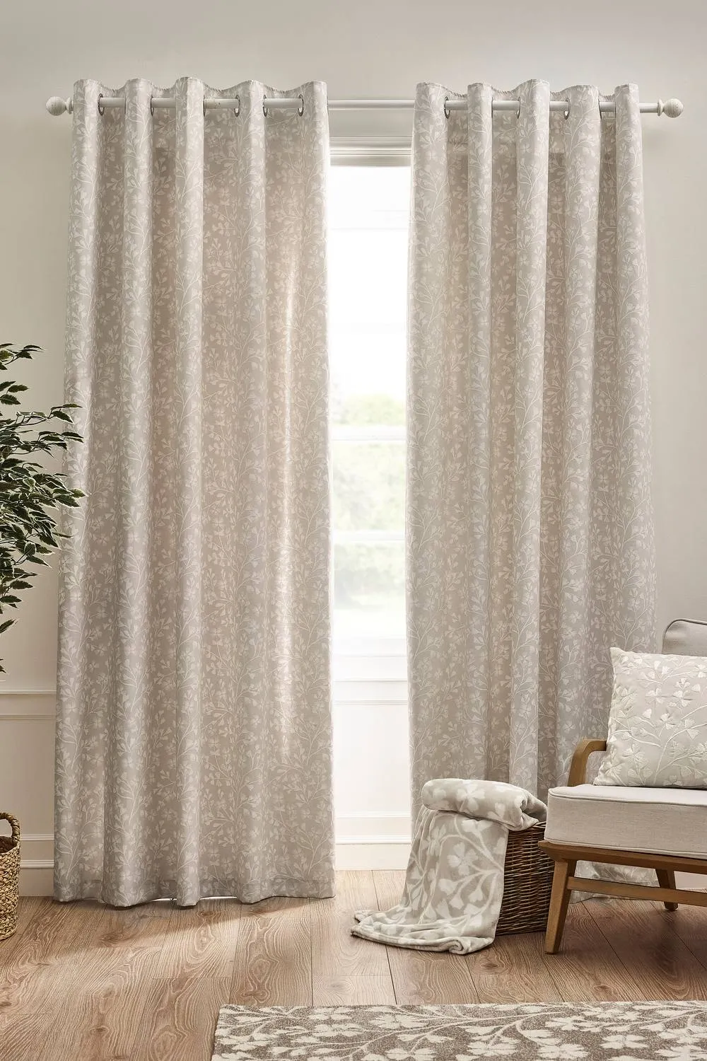 Catherine Lansfield 'Brooke Floral' Lined Eyelet Curtains in Natural 1
