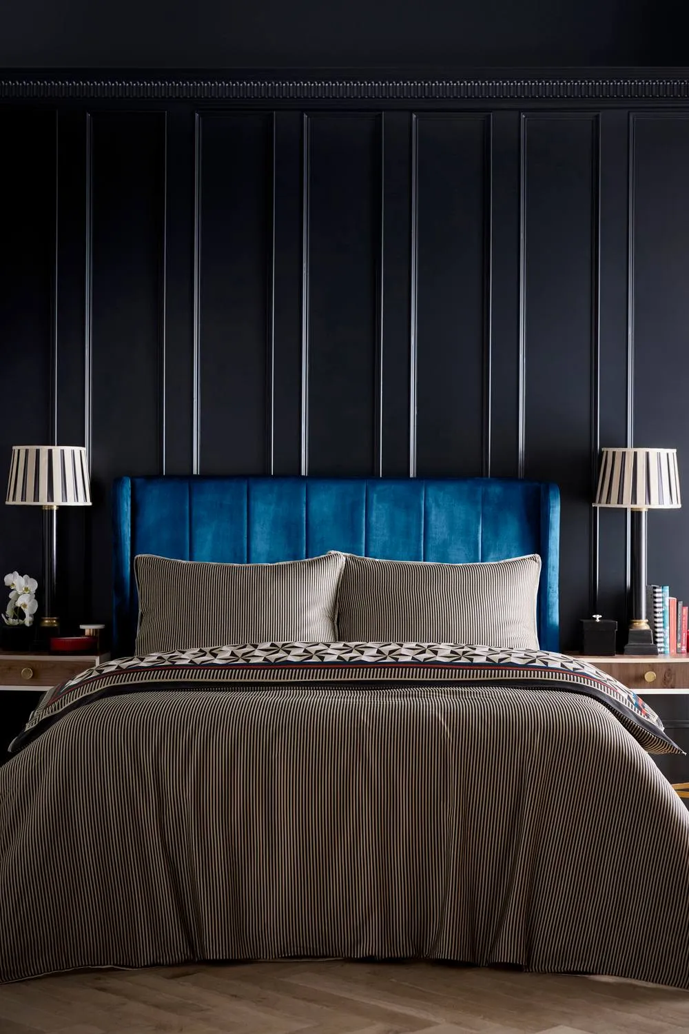 Laurence Llewelyn-Bowen 'Hero' 100% Cotton Duvet Cover Set 4