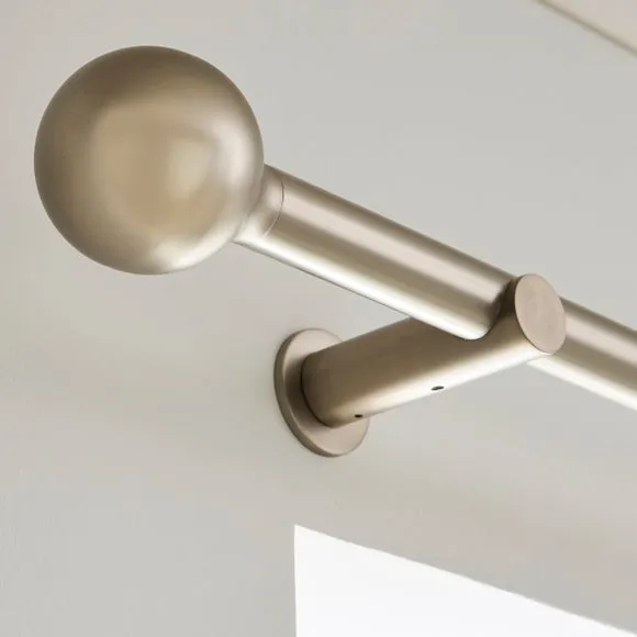 Contemporary Ball Fixed Metal Curtain Pole with Rings 3