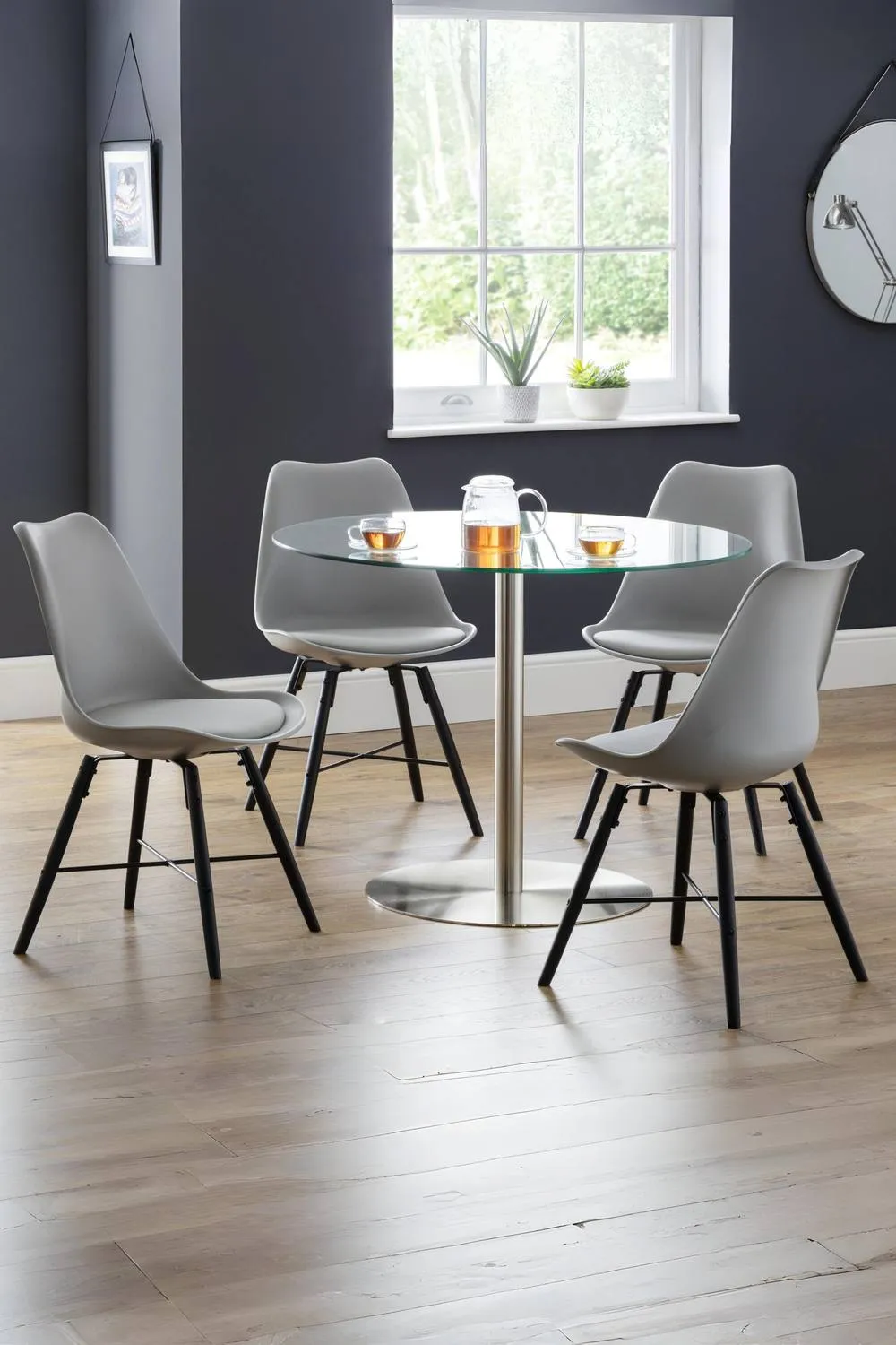 Julian Bowen Kari Plastic Dining Chair (Set of 2) in Grey 2