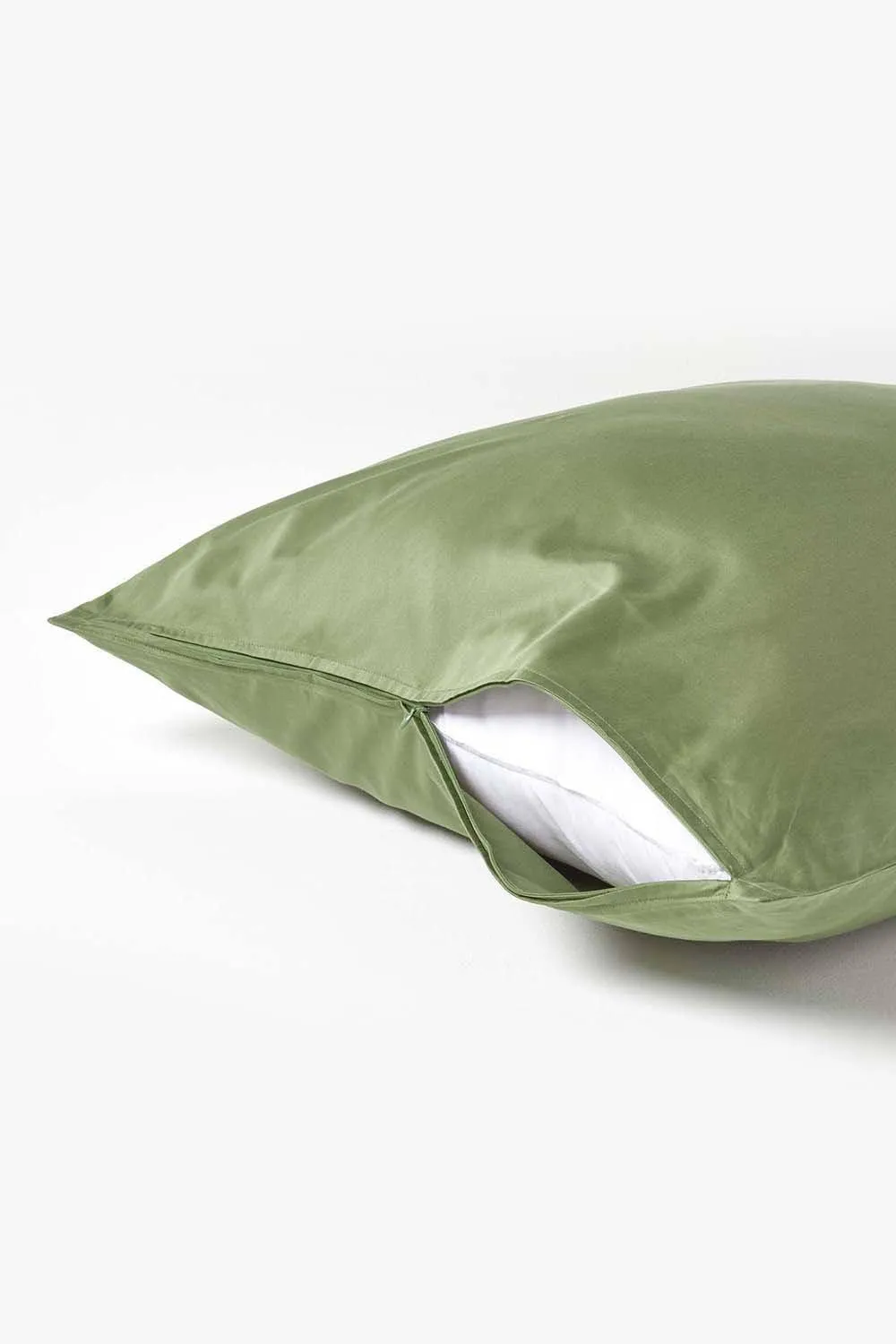 Homescapes Sateen Cotton Continental Pillowcase 400 TC, 60 x 60 cm in Green 3
