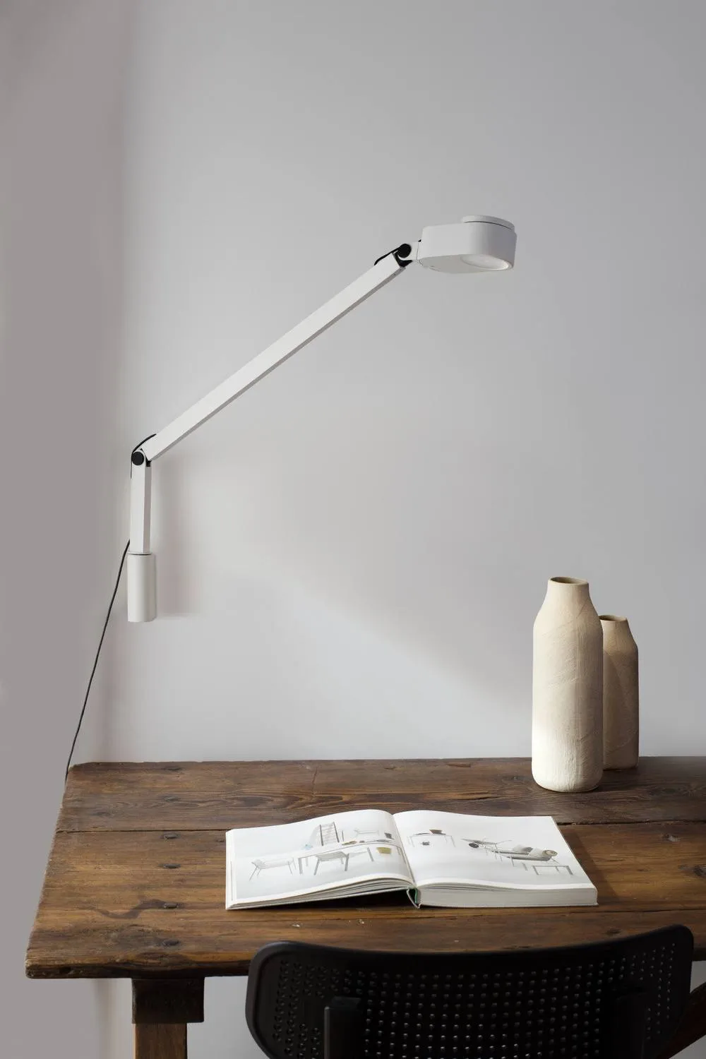 Netlighting Inviting White Wall Lamp Arm 2