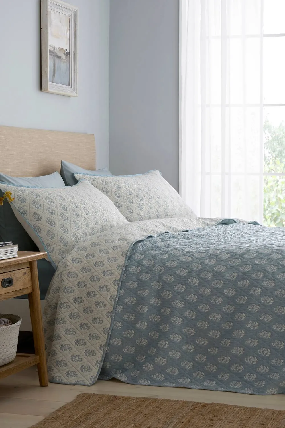 Dreams & Drapes 'Block Floral' Quilted Bedspread in Blue