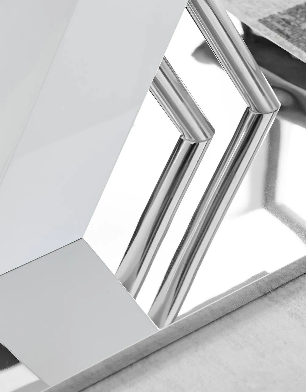 FurnitureboxUK Sorrento 150cm 6-Seater White High Gloss & Chrome Modern Dining Table 4