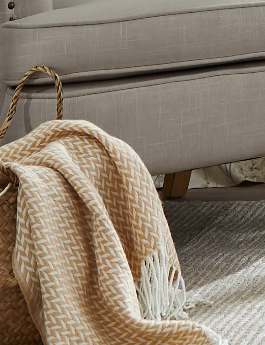 LAURA ASHLEY HOME Arya Throw Yellow Mix