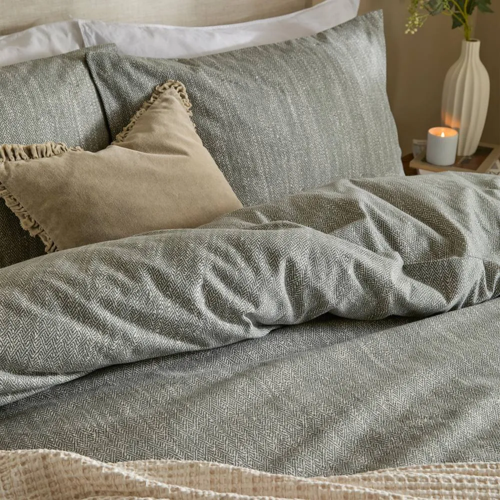 Yard Harris 100% Brushed Cotton Duvet Cover Set in Olive 3