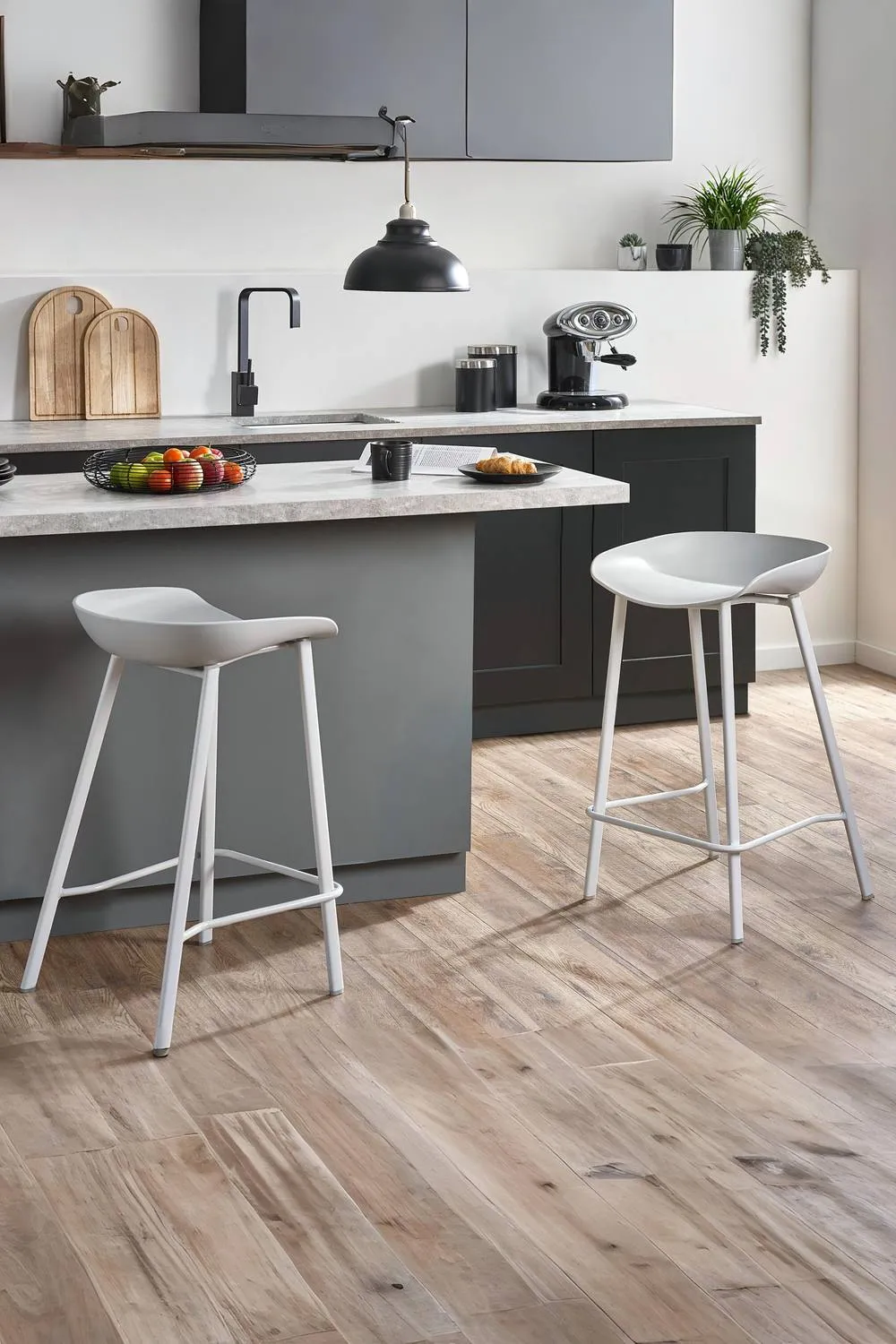 Julian Bowen Renzo Plastic Bar Stool (Set of 2) in Grey 2