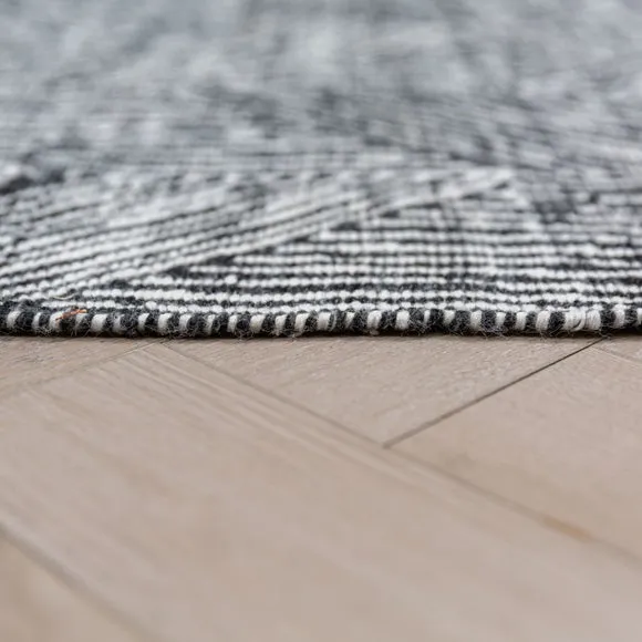 Chevron Flatweave Rug 4