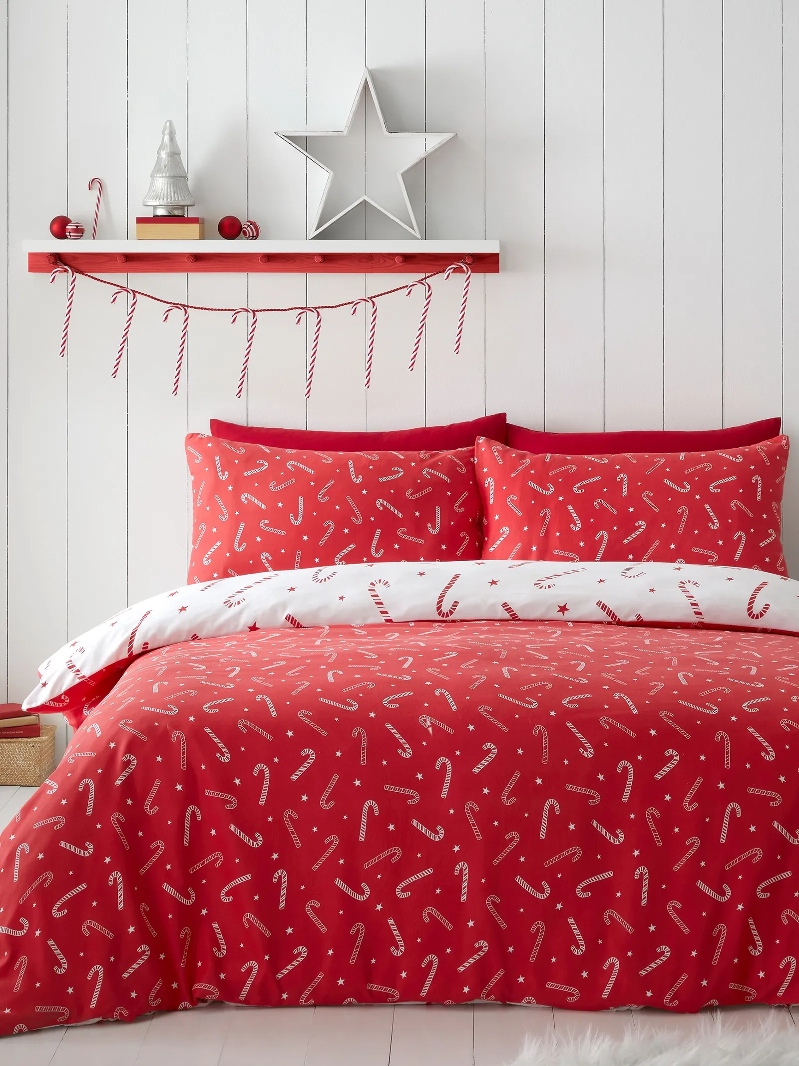 Catherine Lansfield 'Christmas Candy Cane' Duvet Cover Set in White 2