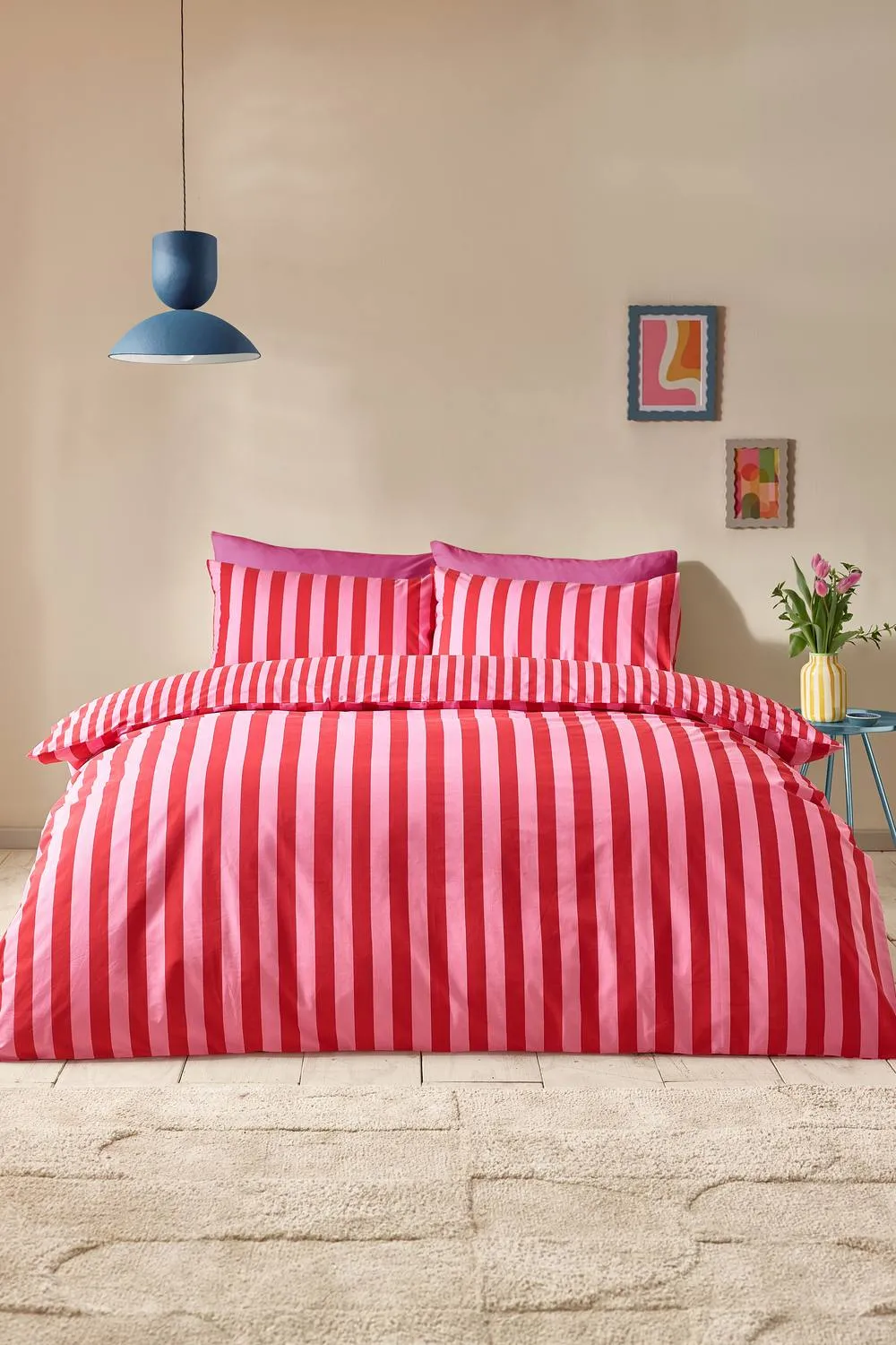 Sassy B 'Stripe Tease' Reversible Duvet Cover Set in Red