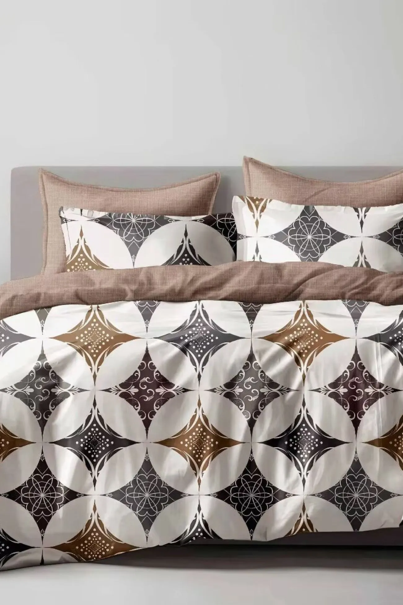 Ezysleep Geometric Circle Printed Duvet Set 2
