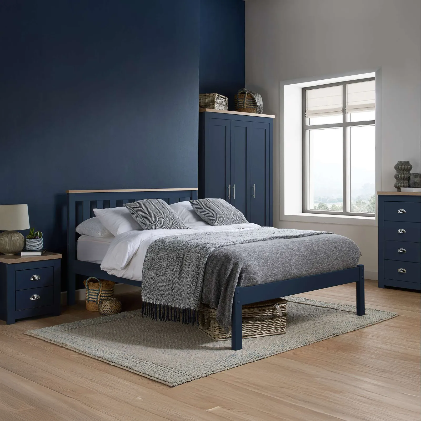Birlea Highgate 4 Drawer Chest Grey & Oak in Blue 2