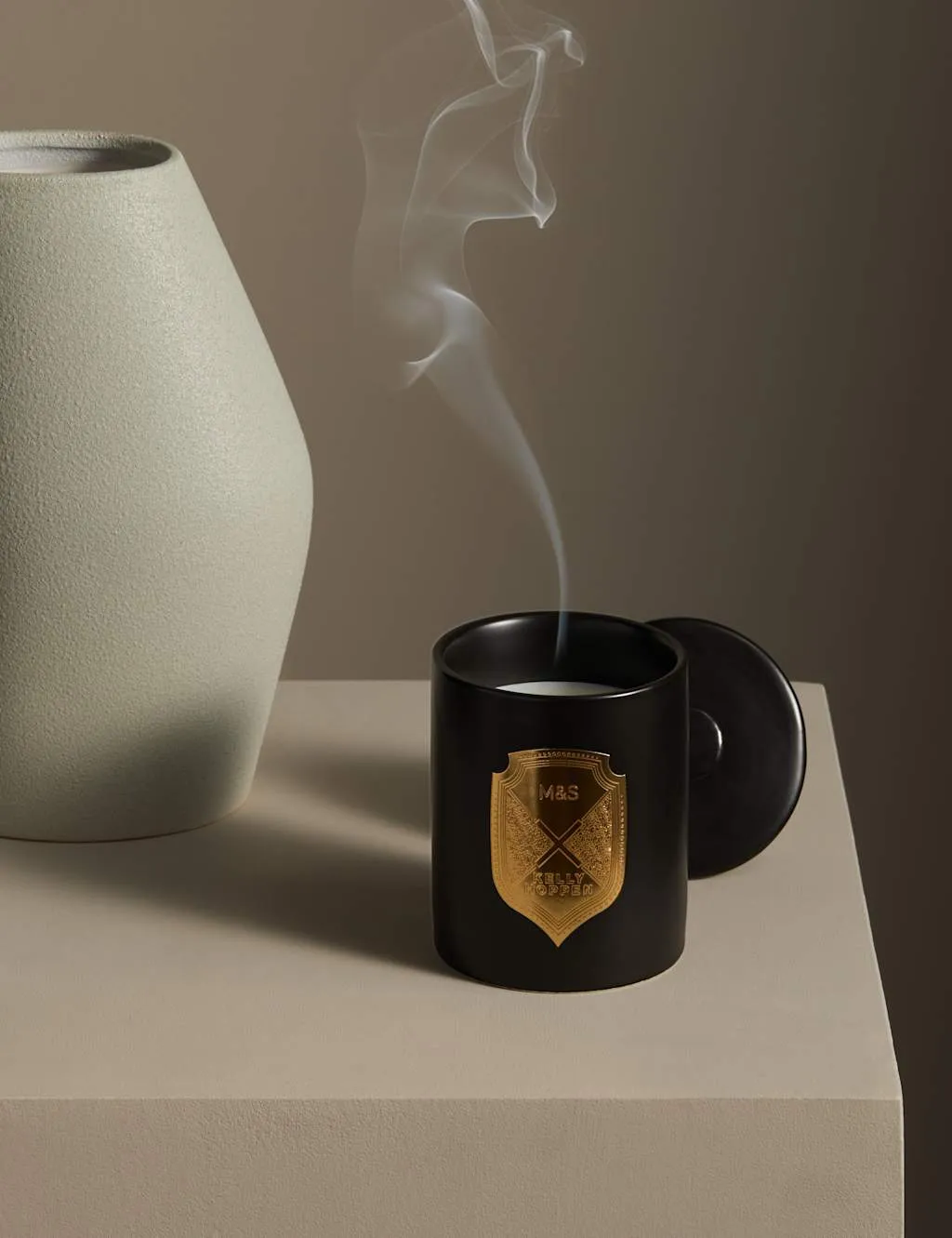 M&S X Kelly Hoppen No. 2 Fragrance Decorative Scented Candle Black Mix