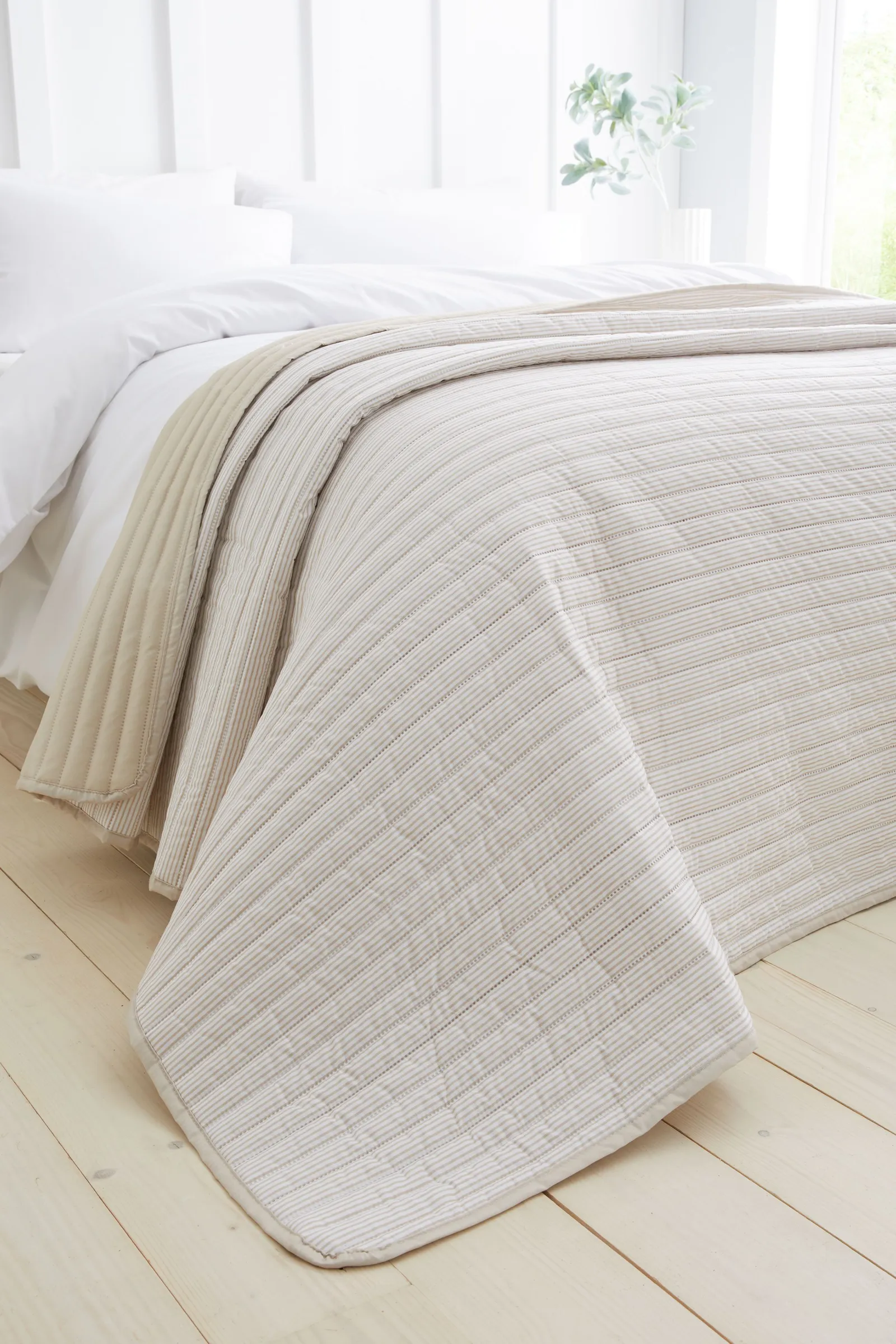 Catherine Lansfield 'Stripe' Quilted Reversible Bedspread in Natural