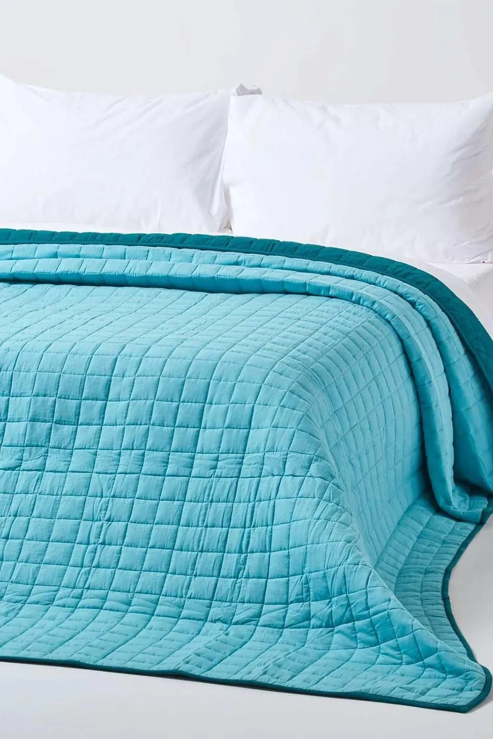 Homescapes Cotton Quilted Reversible Bedspread in Teal 4