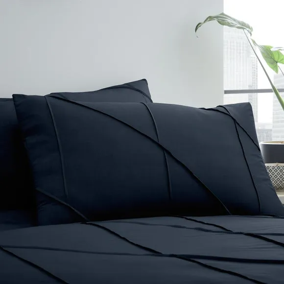 Dart Duvet Cover and Pillowcase Set 2