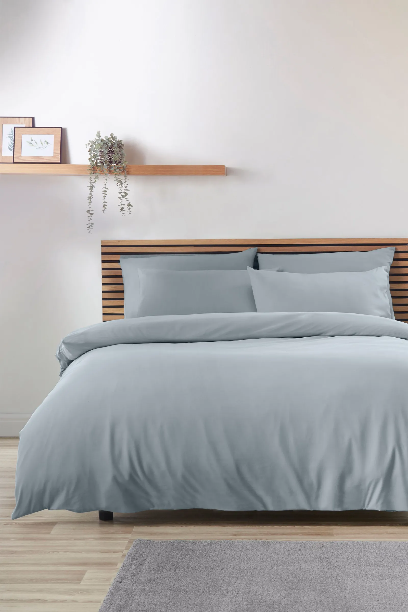 Catherine Lansfield So Soft Non Iron Duvet Cover Set in Mid Grey 1