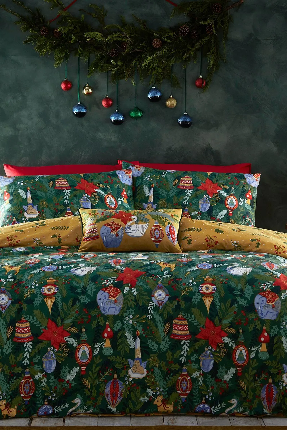 Furn Deck The Halls Christmas Reversible Duvet Cover Set in Dark Green