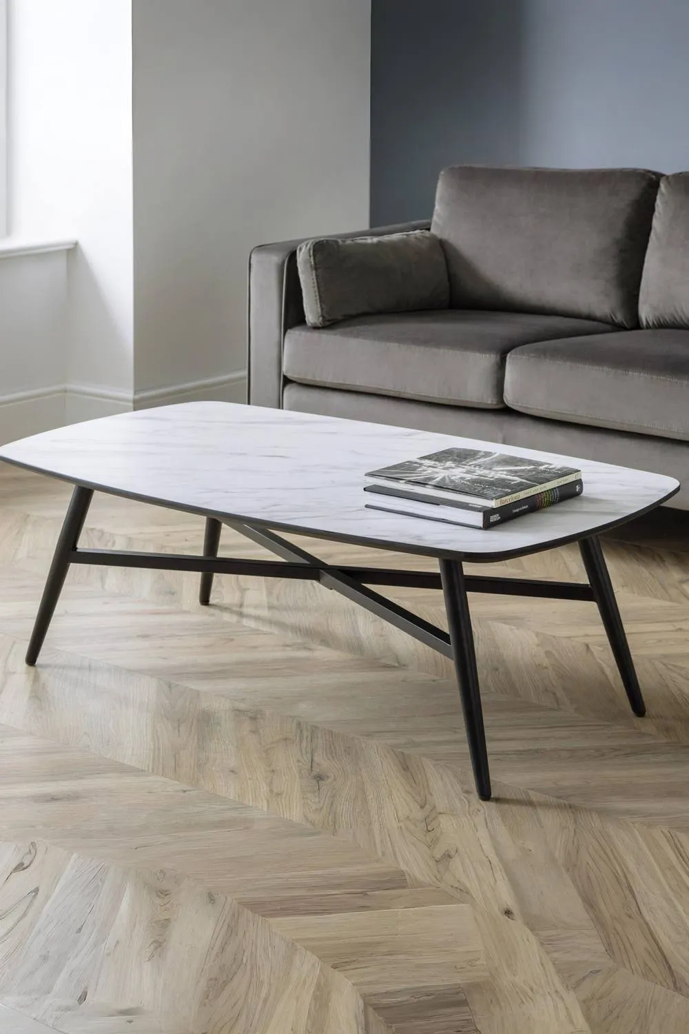 Julian Bowen Caruso Rectangular Coffee Table in White