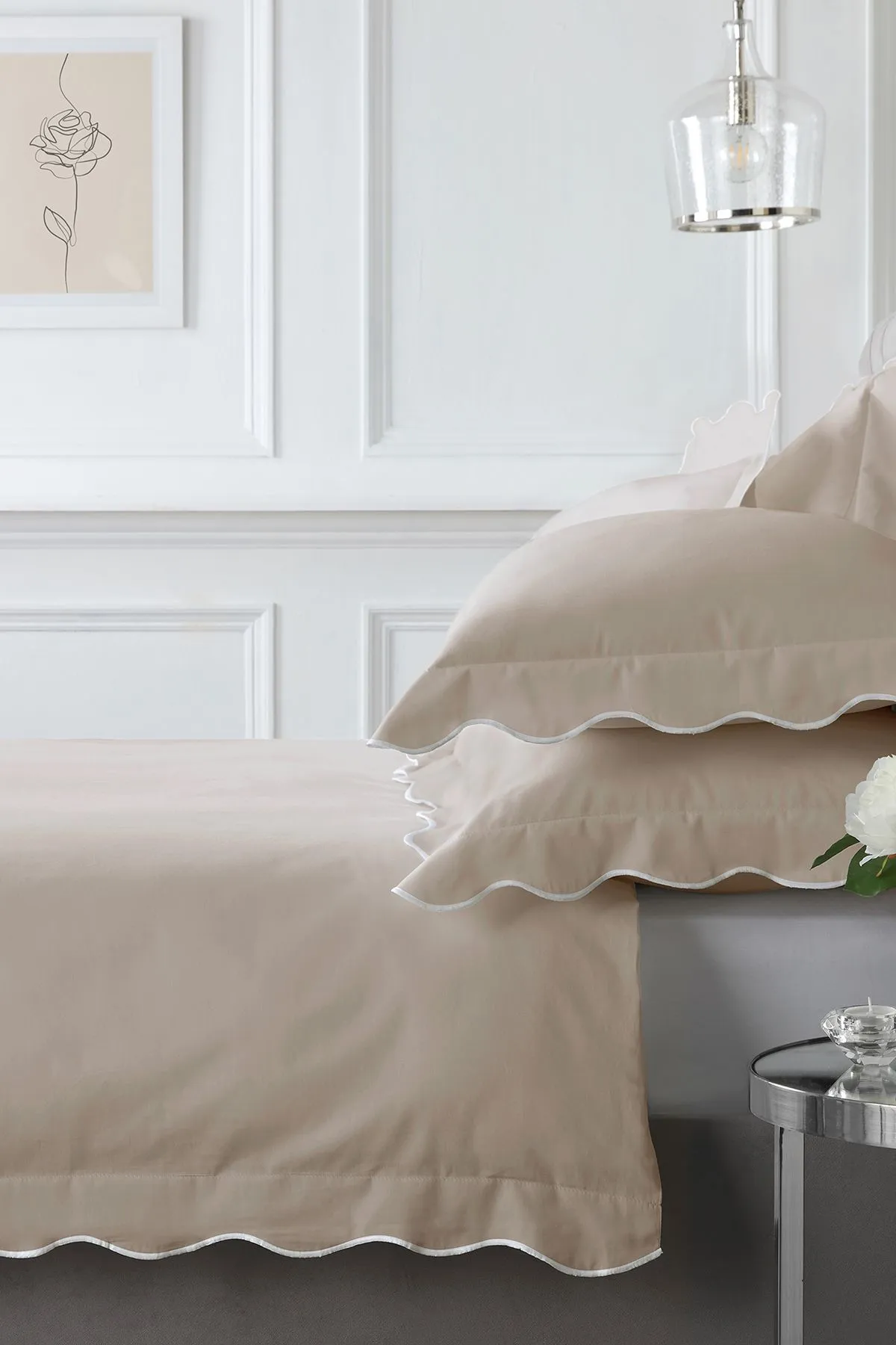 Appletree 'Scallop Edge' 100% Cotton Duvet Cover Set in Natural
