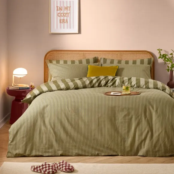 Furn. The Ultimate Stripe Polycotton Duvet Cover & Pillowcase Set 1