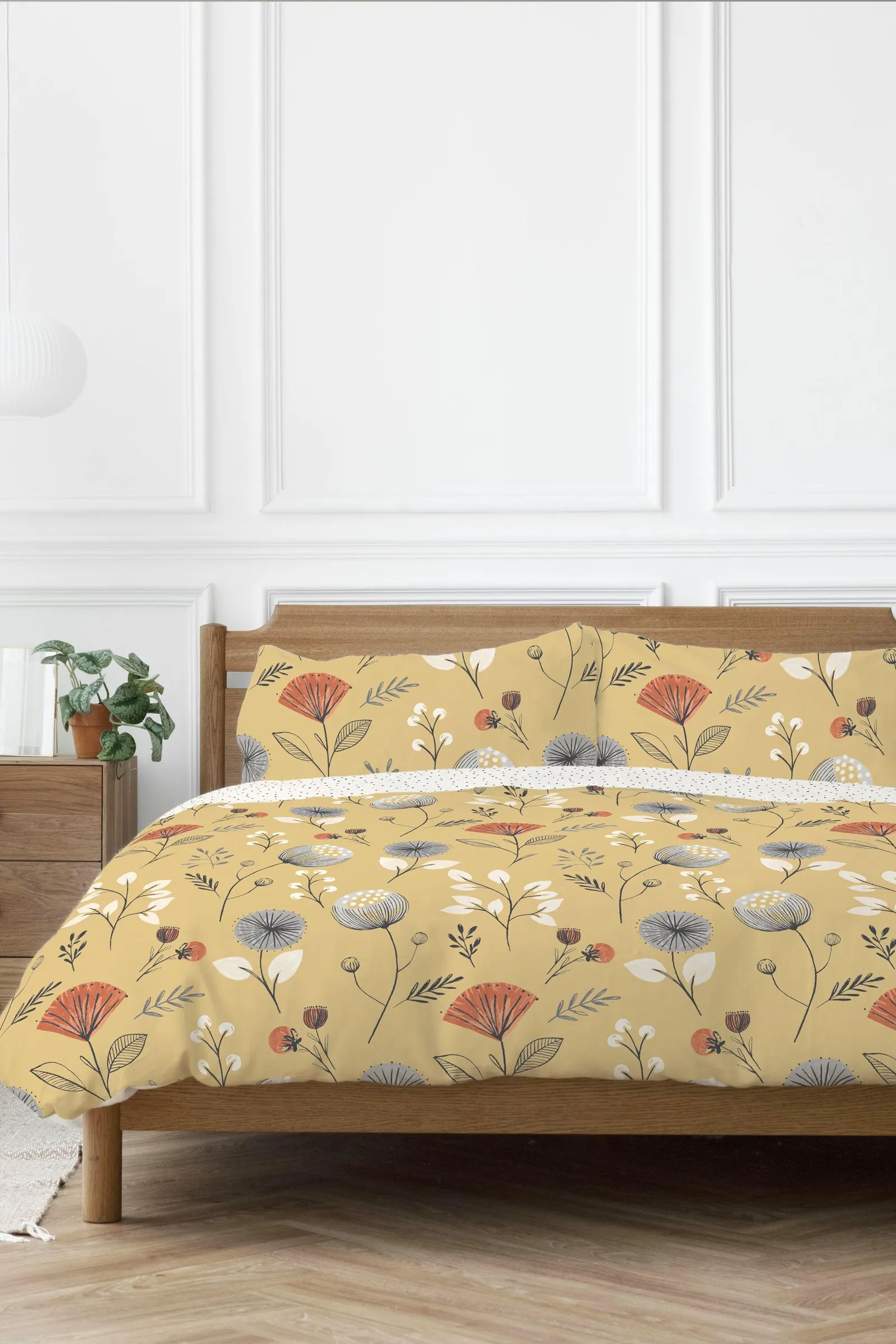 Copenhagen Home 'Olia' Reversible Polycotton Duvet Cover Set in Yellow