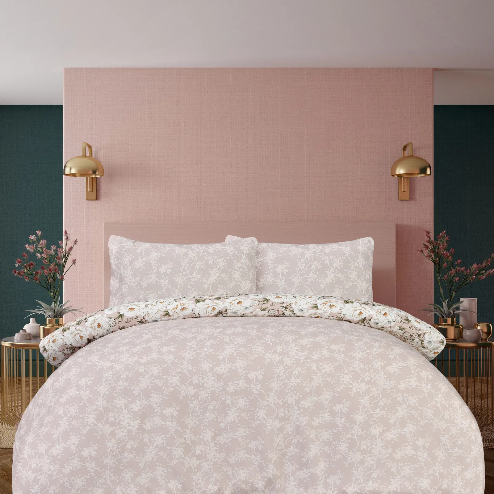 Smart Living Luxury Soft Reversible Elegant Blooms Complete Bedding Set in Pink 2