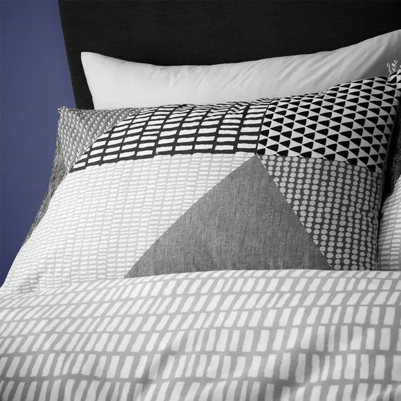 Catherine Lansfield Larsson Geo Reversible Duvet Cover and Pillowcase Set 2
