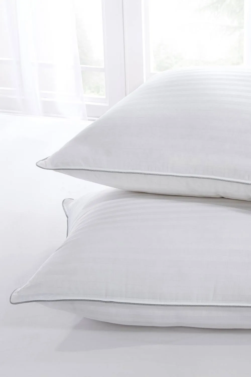 BHS 5 Star Hotel Collection White Goose Down Single Pillow 4