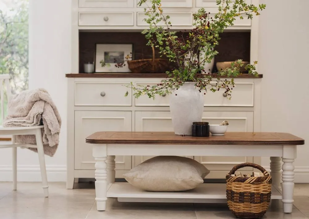 Statement Furniture Queensbury Coffee Table with Oak Top in Cream 2