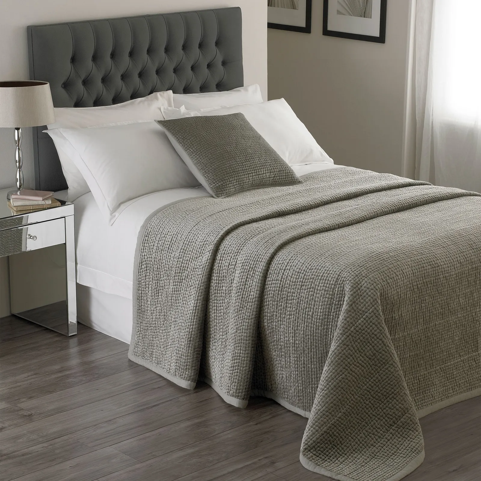 Paoletti Brooklands Quilted Bedspread in Metallic Silver 2