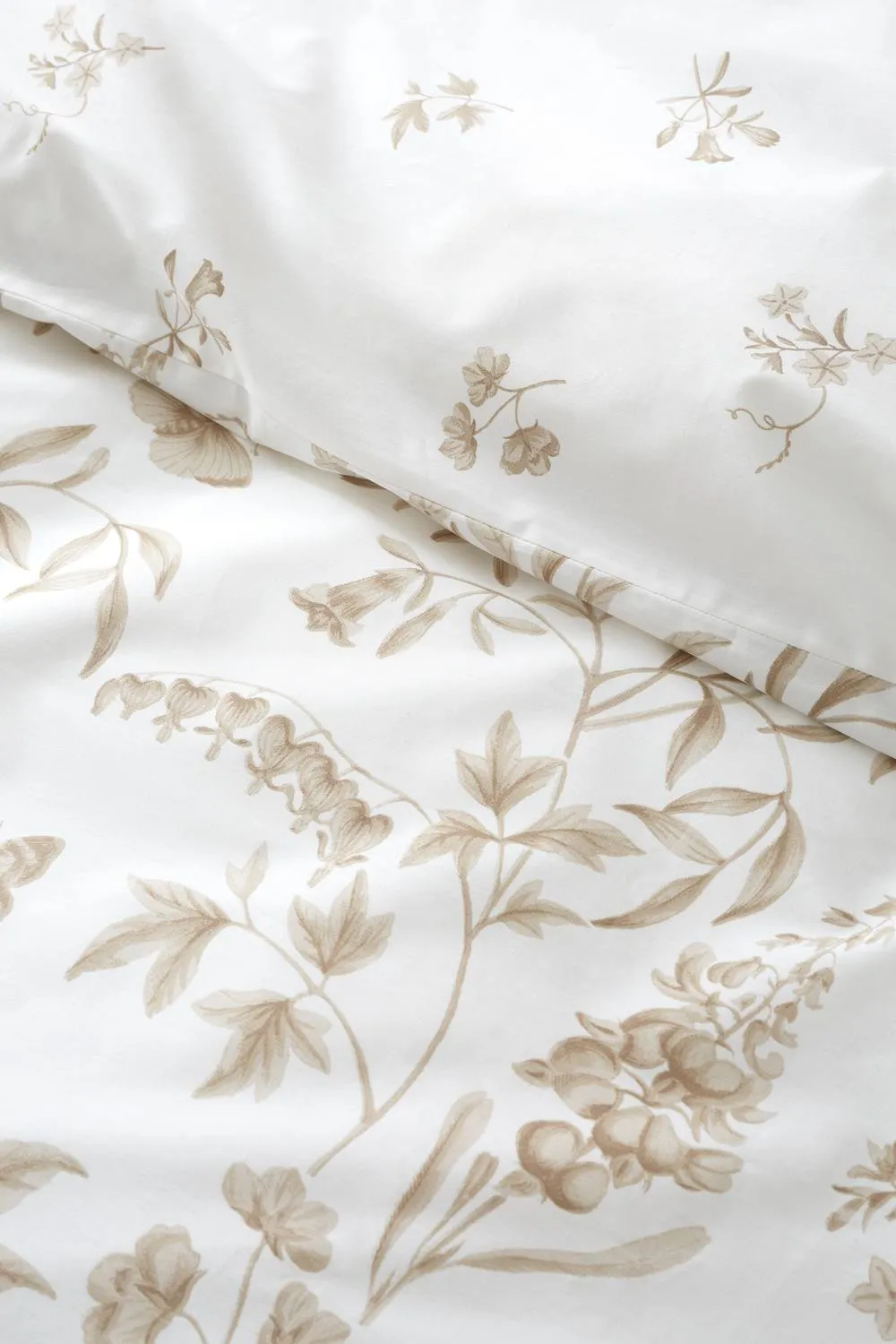 Bianca Thea Floral 200 Thread Count Cotton Reversible Duvet Cover Set in Natural 4