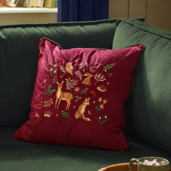 Furn Berry Woods Velvet Cushion Burgundy 45 X 45Cm, Red